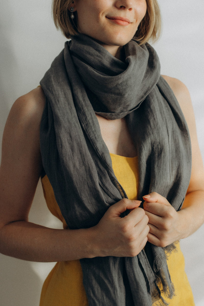 Linen Scarf dark gray