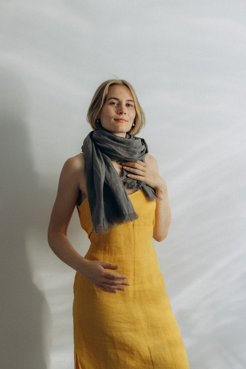 Linen Scarf dark gray