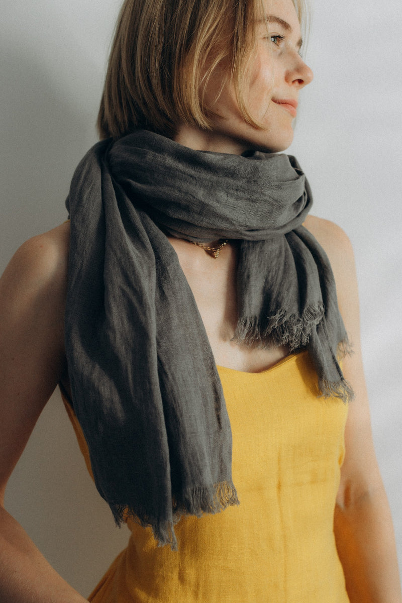 Linen Scarf dark gray